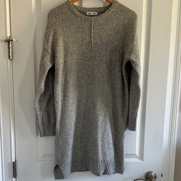 Newbury Kustom Dresses & Skirts - Newberry Custom Sweater Dress
